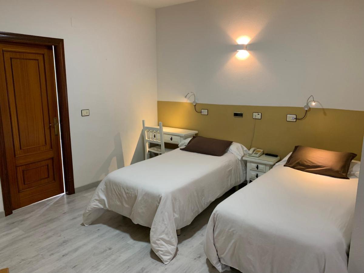 Olmos Hotel