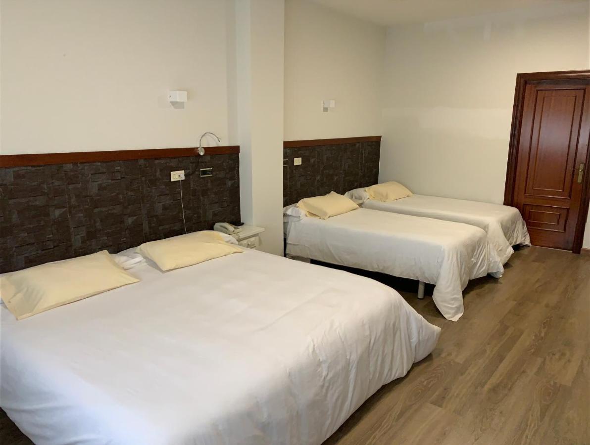Olmos Hotel