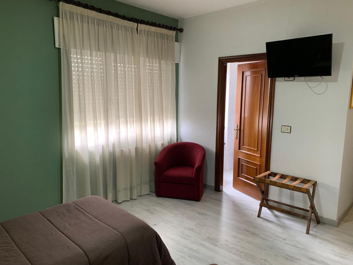 Olmos Hotel